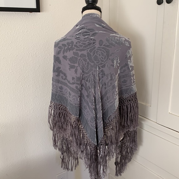 TERANI COUTURE squared silk blend scarf/shawl with fringe boho - Picture 3 of 11